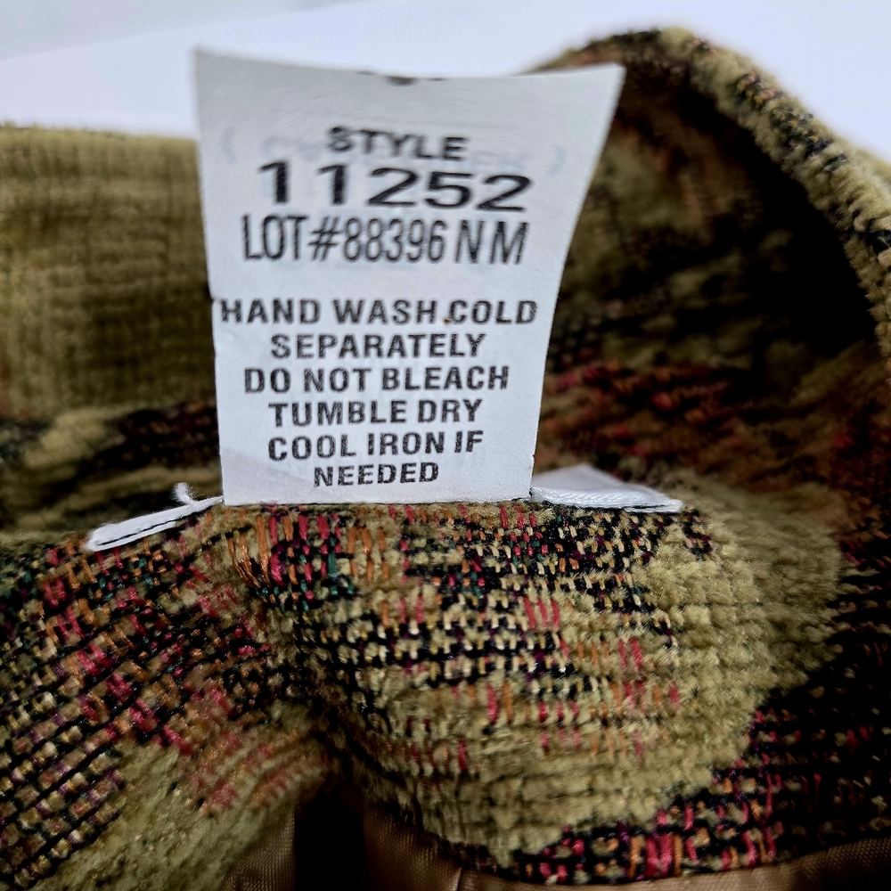 Vintage Chic Size: Small From Graff Tapestry Blaz… - image 6